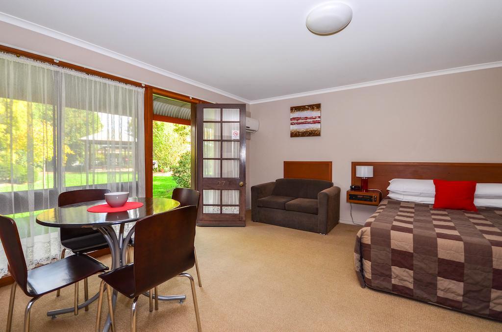 River Country Inn (Adults Only) Moama Zimmer foto